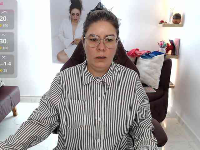 Miss-Diva1 webcam