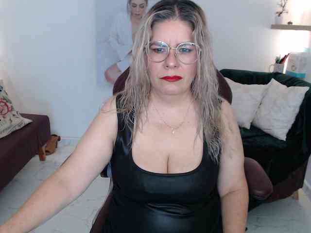 Miss-Diva1 webcam