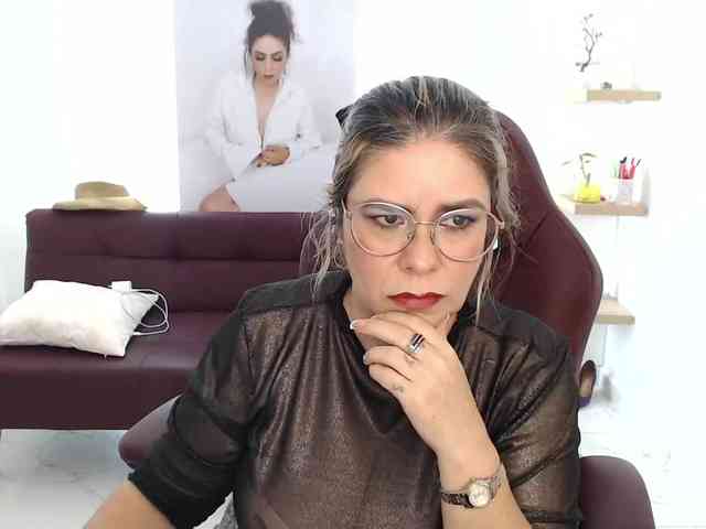 Miss-Diva1 webcam