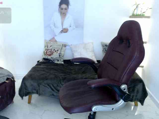 Miss-Diva1 webcam