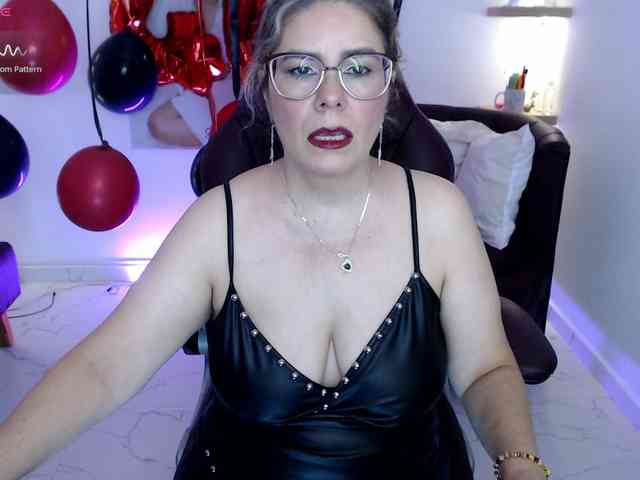 Miss-Diva1 webcam