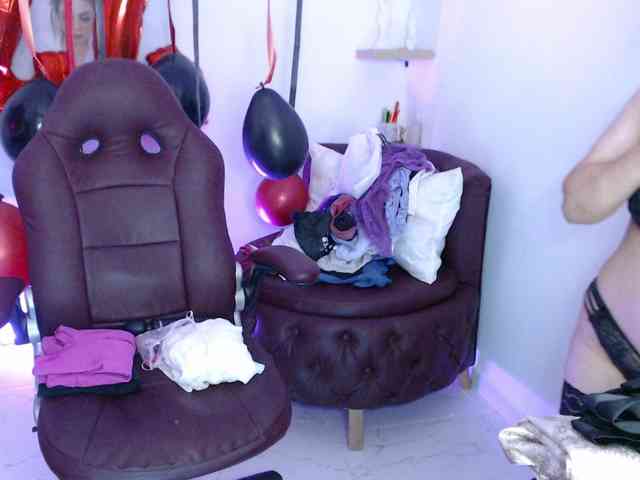 Miss-Diva1 webcam
