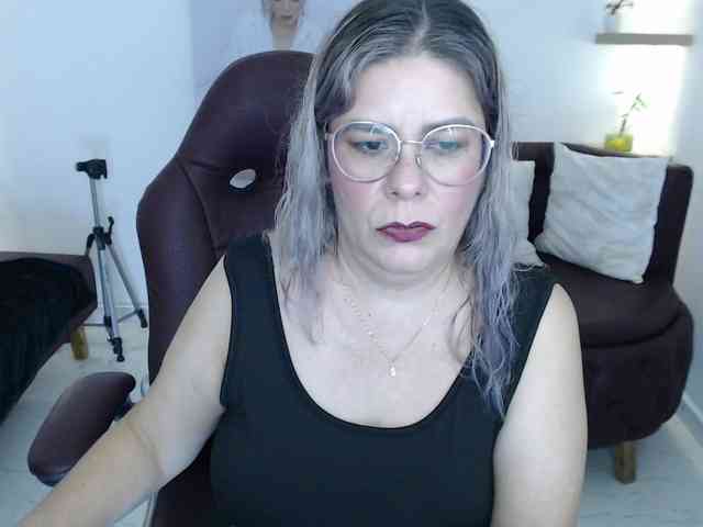 Miss-Diva1 webcam