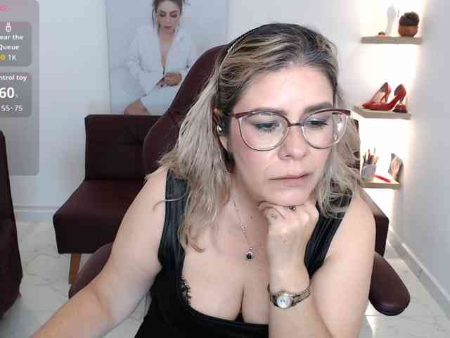 Miss-Diva1 webcam