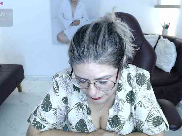 Miss-Diva1 webcam