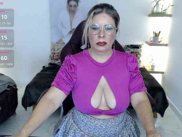 Miss-Diva1 webcam