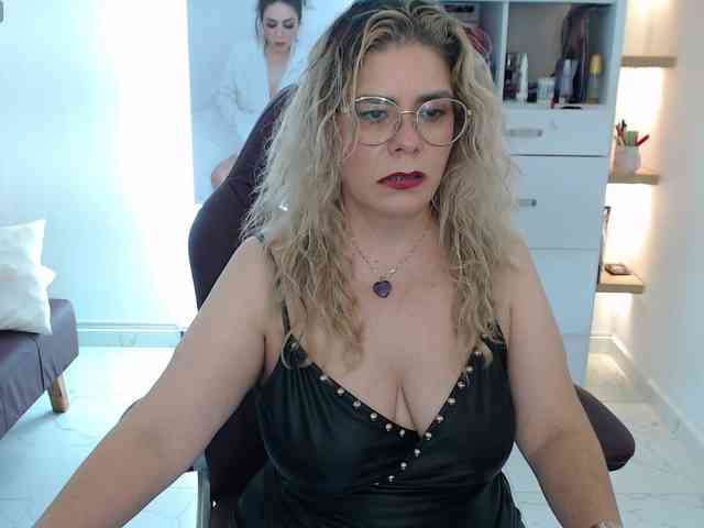 Miss-Diva1 webcam