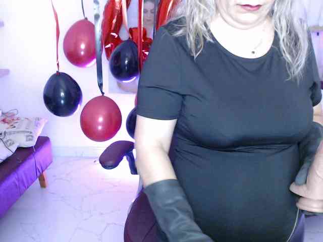 Miss-Diva1 webcam