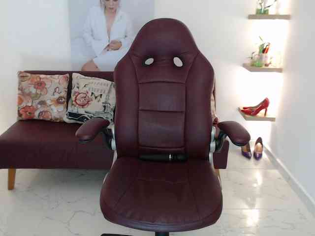 Miss-Diva1 webcam