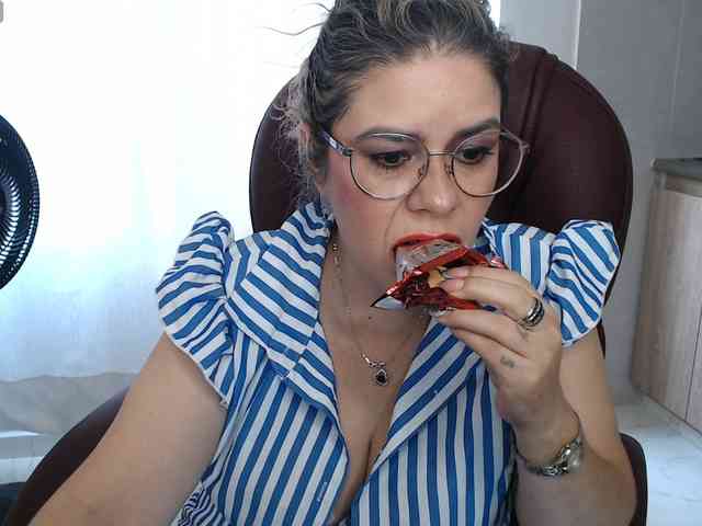 Miss-Diva1 webcam