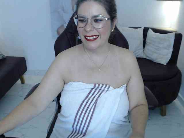 Miss-Diva1 webcam