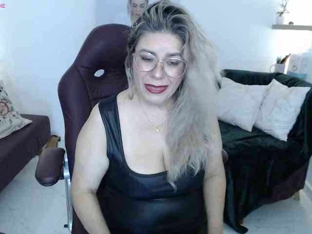 Miss-Diva1 webcam