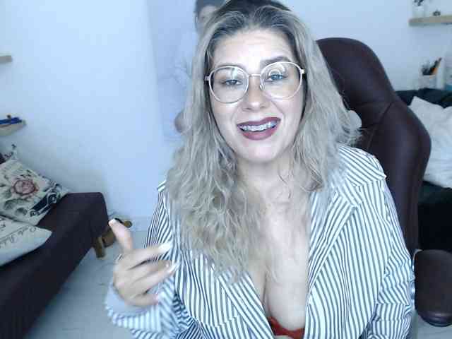 Miss-Diva1 webcam