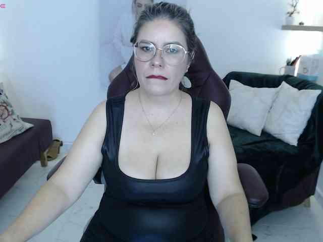 Miss-Diva1 webcam