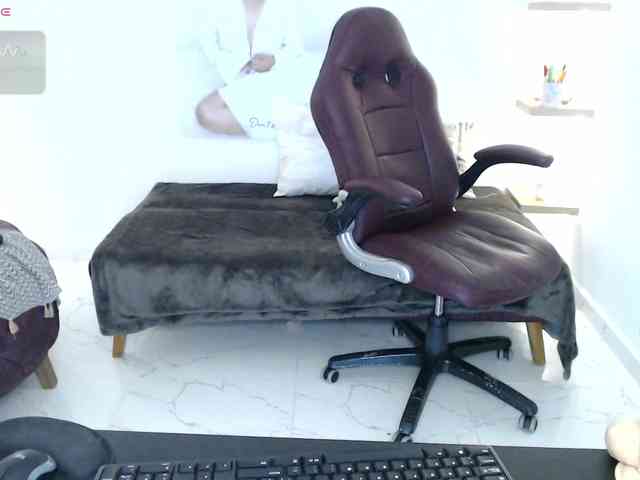 Miss-Diva1 webcam