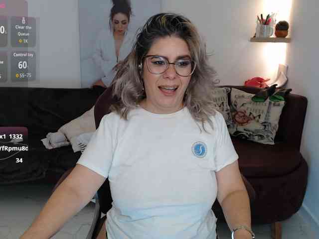 Miss-Diva1 webcam