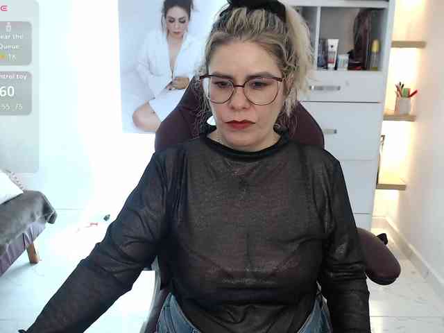 Miss-Diva1 webcam