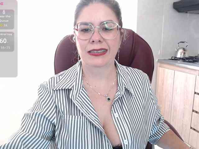 Miss-Diva1 webcam