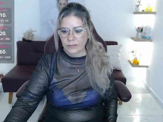 Miss-Diva1 webcam
