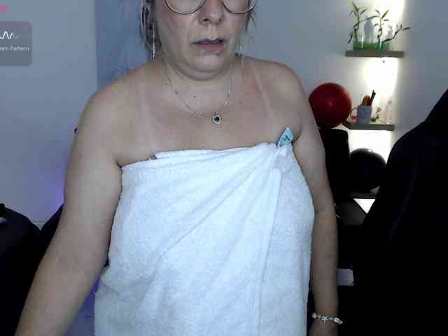 Miss-Diva1 webcam