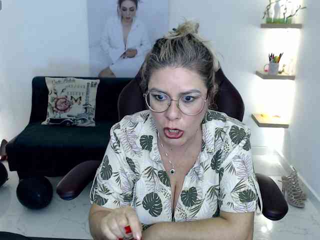 Miss-Diva1 webcam