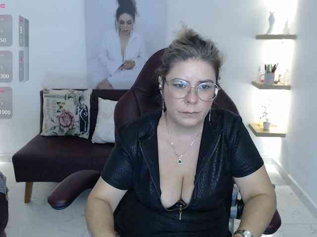 Miss-Diva1 webcam