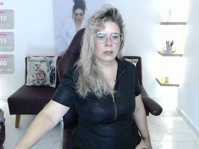 Miss-Diva1 webcam