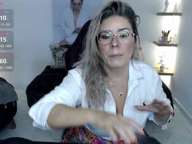 Miss-Diva1 webcam