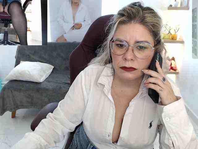 Miss-Diva1 webcam