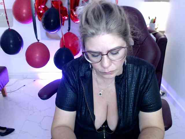 Miss-Diva1 webcam