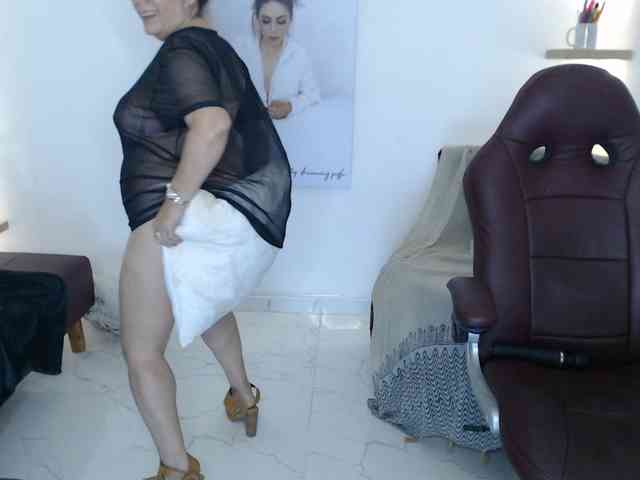 Miss-Diva1 webcam