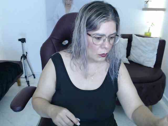 Miss-Diva1 webcam