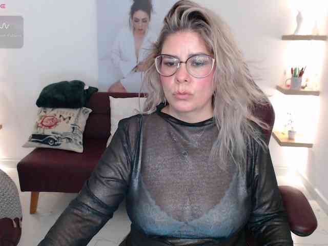 Miss-Diva1 webcam