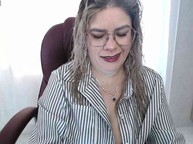 Miss-Diva1 webcam