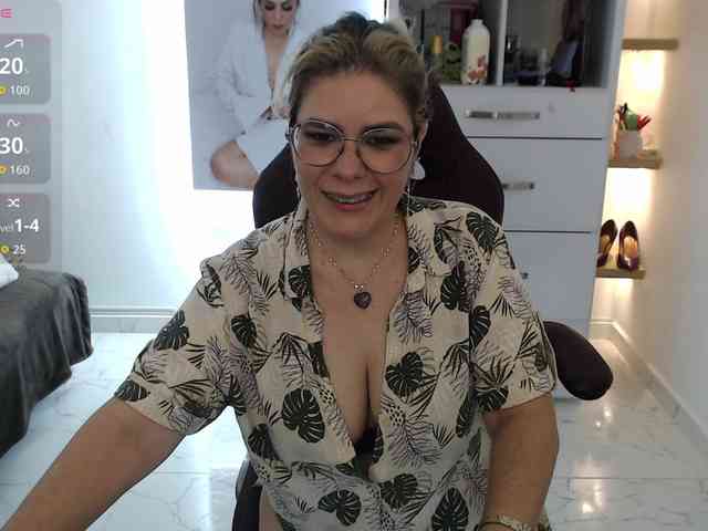 Miss-Diva1 webcam