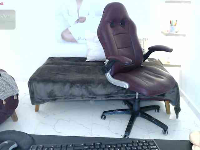 Miss-Diva1 webcam