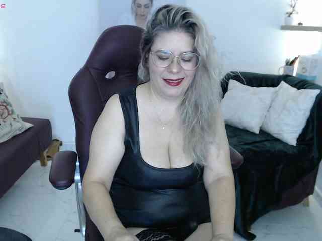 Miss-Diva1 webcam