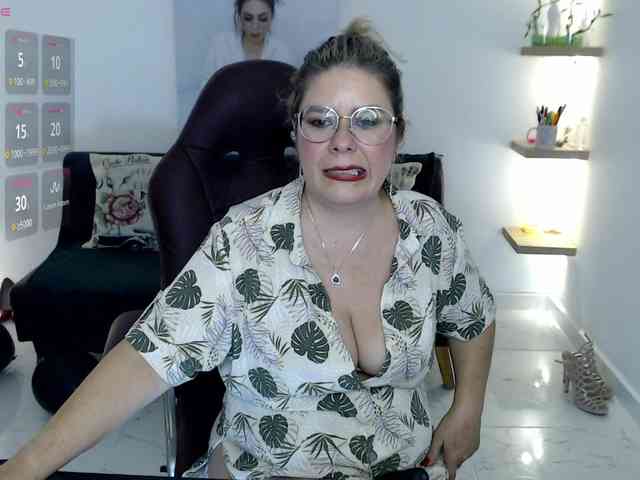 Miss-Diva1 webcam