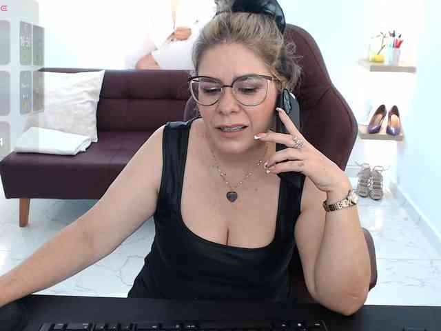 Miss-Diva1 webcam