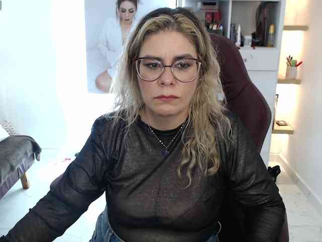 Miss-Diva1 webcam