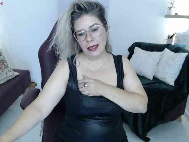 Miss-Diva1 webcam