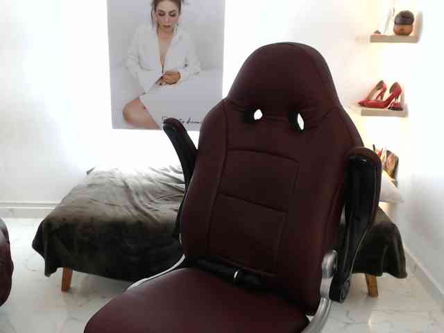 Miss-Diva1 webcam
