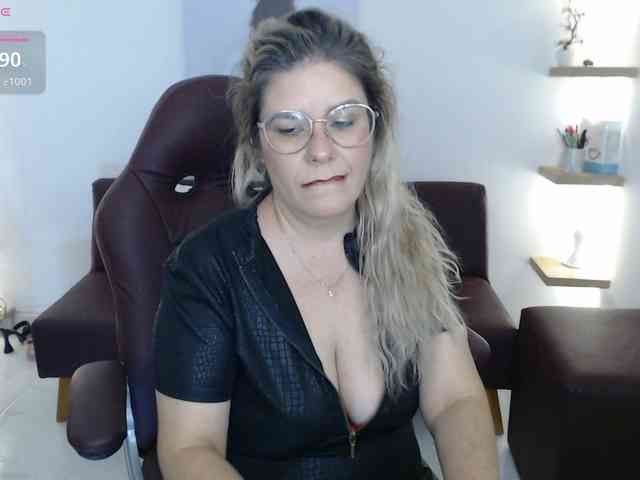 Miss-Diva1 webcam