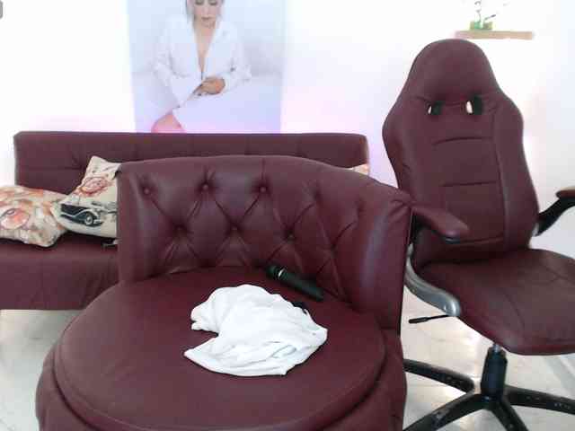 Miss-Diva1 webcam