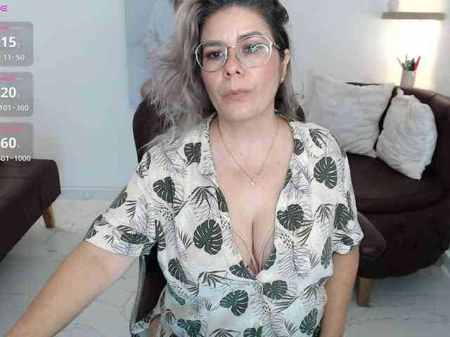 Miss-Diva1 webcam