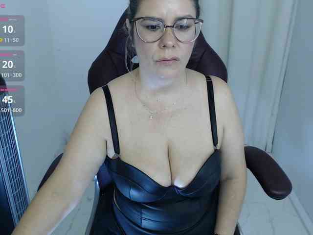 Miss-Diva1 webcam