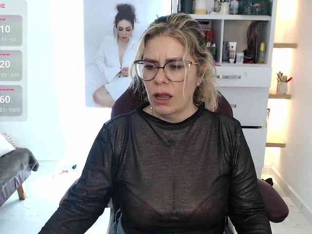 Miss-Diva1 webcam
