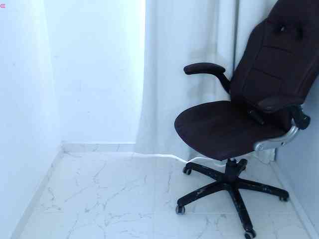 Miss-Diva1 webcam