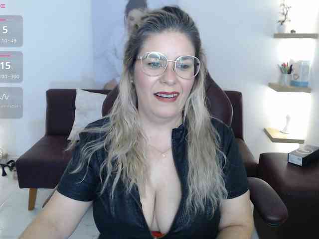 Miss-Diva1 webcam