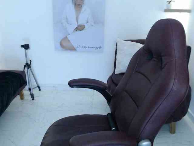Miss-Diva1 webcam
